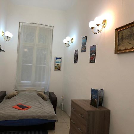 Urania Apartment บูดาเปสต์ ภายนอก รูปภาพ