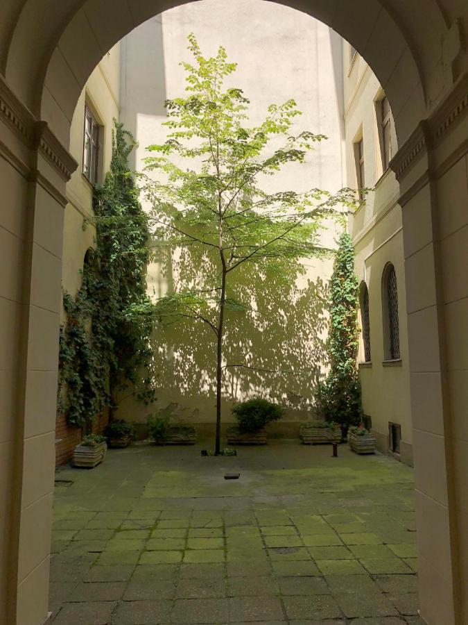 Urania Apartment บูดาเปสต์ ภายนอก รูปภาพ